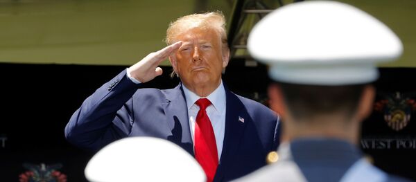 Donald Trump, presidente de EEUU, durante la ceremonia de graduación de la Academia Militar de West Point, el 13 de junio de 2020 - Sputnik Mundo