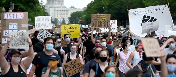 Protestas antirracistas en EEUU - Sputnik Mundo