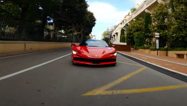 Un Ferrari SF90 Stradale - Sputnik Mundo