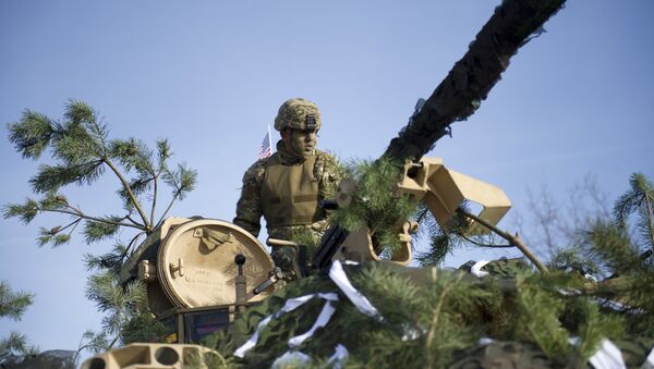 Soldado estadounidense durante unas maniobras de la OTAN en Polonia (archivo) - Sputnik Mundo