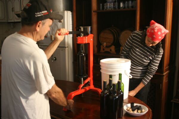 Historias del bloqueo: la vida de los pequeños emprendimientos venezolanos en medio de las sanciones - Sputnik Mundo