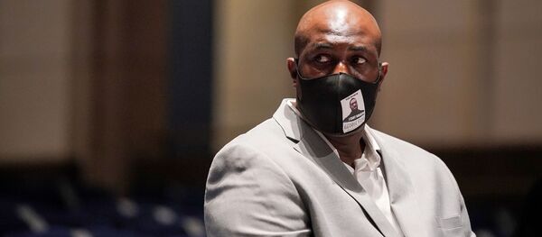 Philonise Floyd, hermano de George Floyd Philonise Floyd, hermano de George Floyd - Sputnik Mundo