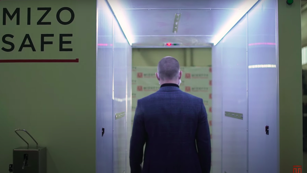 Así es el túnel de esterilización instalado en la residencia de Putin - Sputnik Mundo