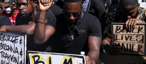 Las protestas por la muerte de George Floyd Las protestas por la muerte de George Floyd - Sputnik Mundo