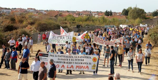 Se han peleado hasta hermanos: la división de un pueblo de España por una mina de uranio - Sputnik Mundo