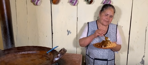 El primer vídeo de Doña Ángela, una de las mujeres más poderosas de México, según Forbes - Sputnik Mundo