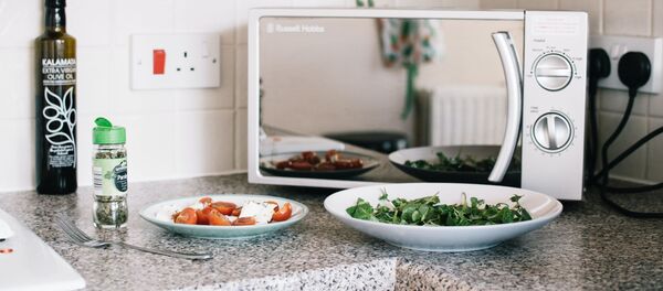 Microondas, imagen referencial - Sputnik Mundo