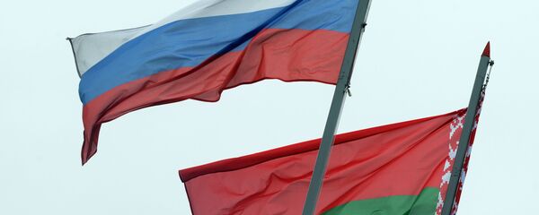Banderas de Rusia y Bielorrusia - Sputnik Mundo