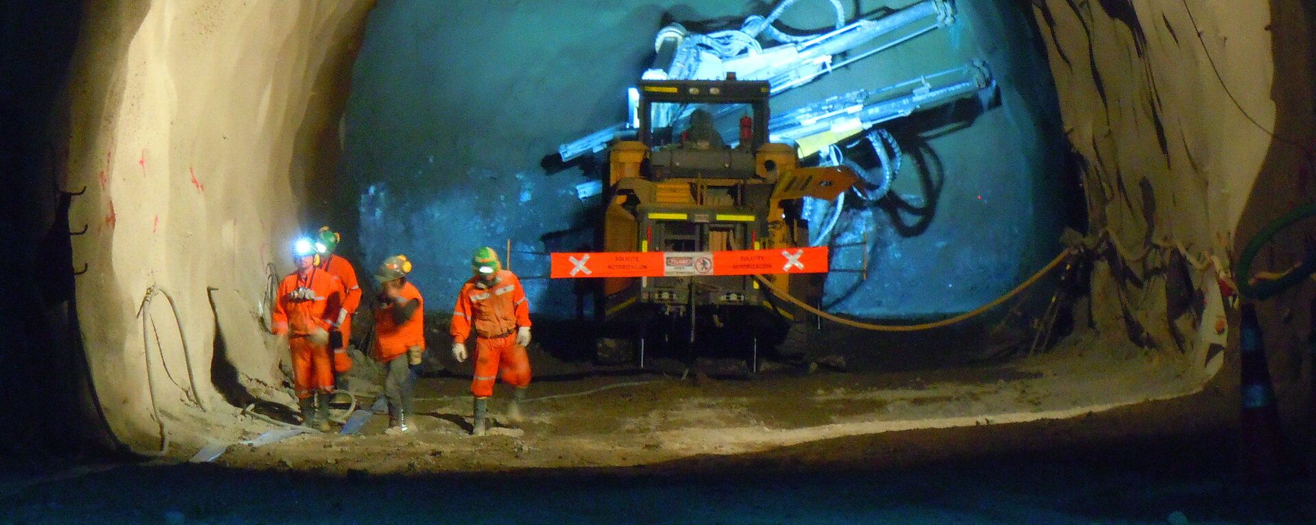 Túnel minero (referencial) Túnel minero (referencial) - Sputnik Mundo, 1920, 05.10.2022