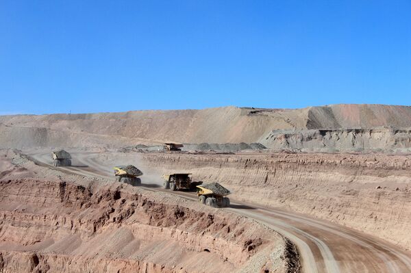 Mineros en Chile, los más susceptibles al coronavirus - Sputnik Mundo