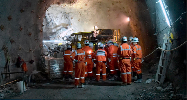 Mineros en Chile, los más susceptibles al coronavirus - Sputnik Mundo