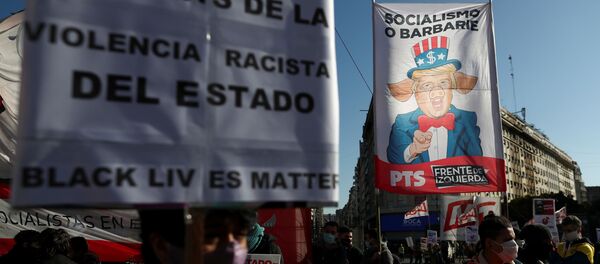 Protestas contra violencia policial en Argentina - Sputnik Mundo