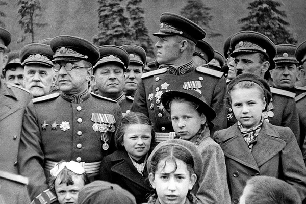 Histórico e inolvidable: así fue el primer Desfile de la Victoria - Sputnik Mundo