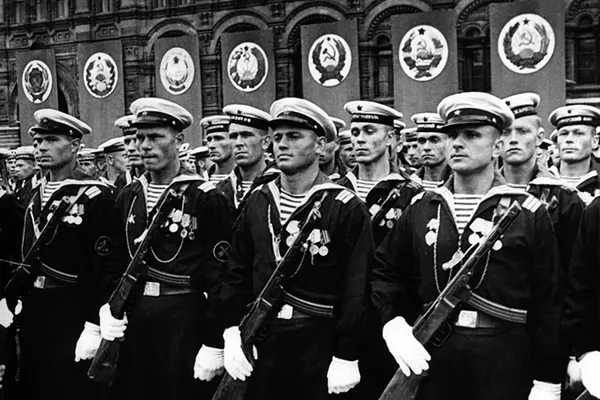 Histórico e inolvidable: así fue el primer Desfile de la Victoria - Sputnik Mundo