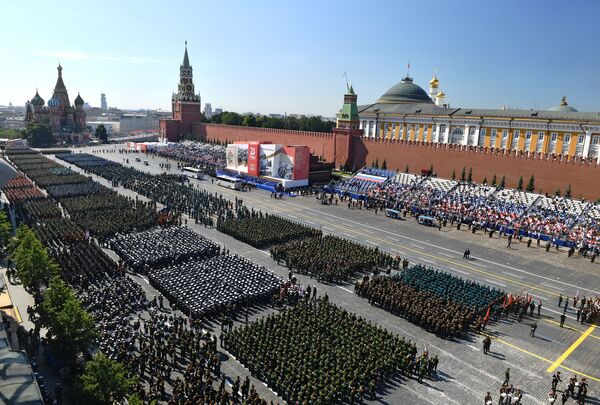 Moscú celebra un grandioso desfile por el 75 aniversario de la victoria sobre el nazismo Moscú celebra un grandioso desfile por el 75 aniversario de la victoria sobre el nazismo - Sputnik Mundo