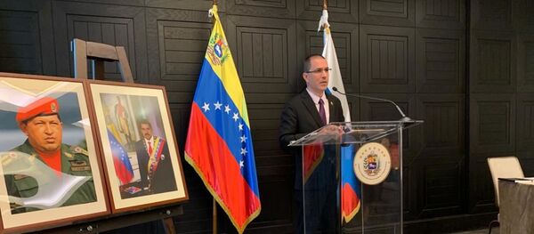 Jorge Arreaza, canciller venezolano, en una rueda de prensa en Moscú Jorge Arreaza, canciller venezolano, en una rueda de prensa en Moscú - Sputnik Mundo