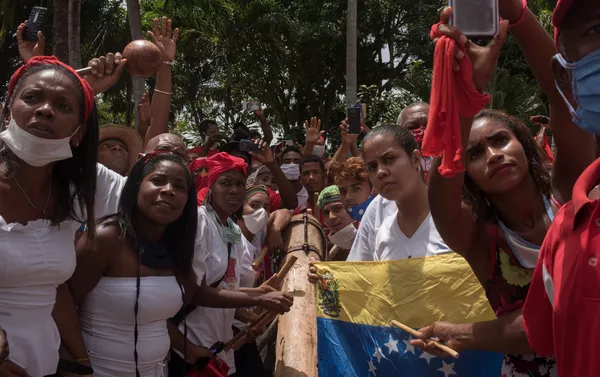 Pobladores de Curiepe resistieron para celebrar sus fiestas de San Juan a pesar de la pandemia por COVID-19 Pobladores de Curiepe resistieron para celebrar sus fiestas de San Juan a pesar de la pandemia por COVID-19 - Sputnik Mundo