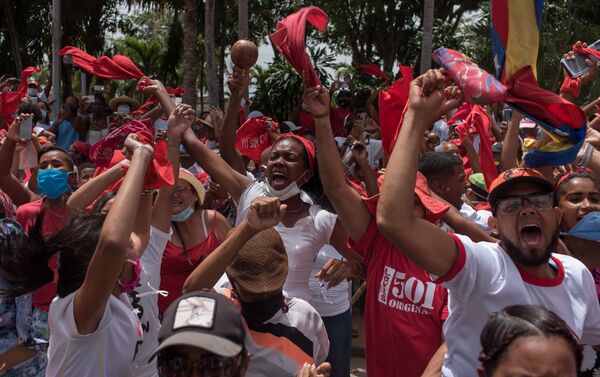 Pobladores de Curiepe resistieron para celebrar sus fiestas de San Juan a pesar de la pandemia por COVID-19 - Sputnik Mundo