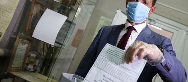  La votación de las enmiendas a la Constitución de Rusia - Sputnik Mundo