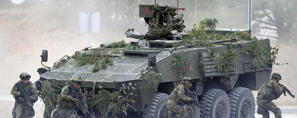 Los ejercicios de la OTAN en los países bálticos que tienen frontera con Rusia (archivo) - Sputnik Mundo