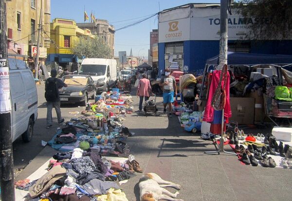 Santiago de Chile: una cuarentena desigual en una ciudad desigual Santiago de Chile: una cuarentena desigual en una ciudad desigual - Sputnik Mundo