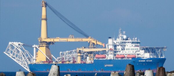 El buque Akademik Cherski que debe completar la tubería en Alemania - Sputnik Mundo