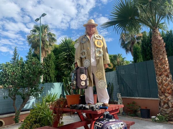 ¿Por qué el tren puede ir lleno y nosotros no?: el cine y el teatro español protestan por las medidas en las salas - Sputnik Mundo