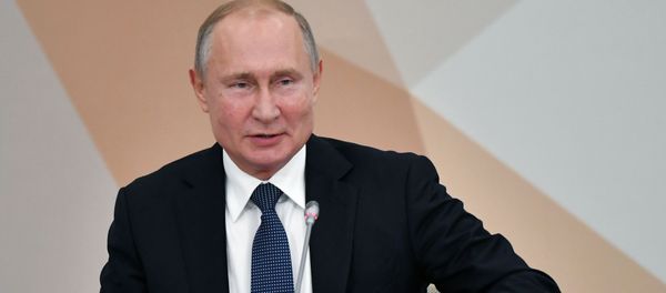 Vladímir Putin en Nizhni Nóvgorod (octubre de 2019) - Sputnik Mundo