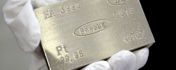 Un lingote de platino - Sputnik Mundo