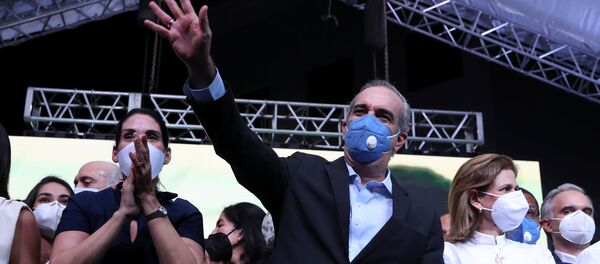 Luis Abinader, candidato presidencial del opositor Partido Revolucionario Moderno (PRM) en República Dominicana - Sputnik Mundo