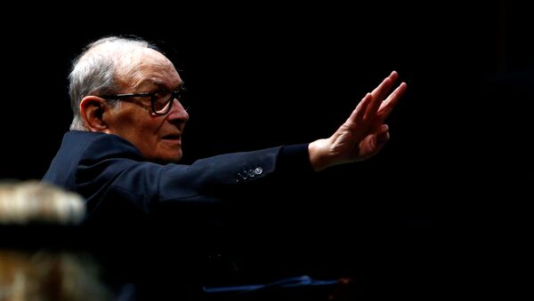 El compositor italiano Ennio Morricone - Sputnik Mundo