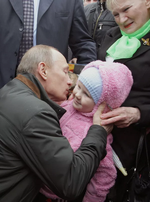 Los besos más efusivos entre políticos, en imágenes Los besos más efusivos entre políticos, en imágenes - Sputnik Mundo