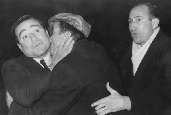 Los besos más efusivos entre políticos, en imágenes Los besos más efusivos entre políticos, en imágenes - Sputnik Mundo