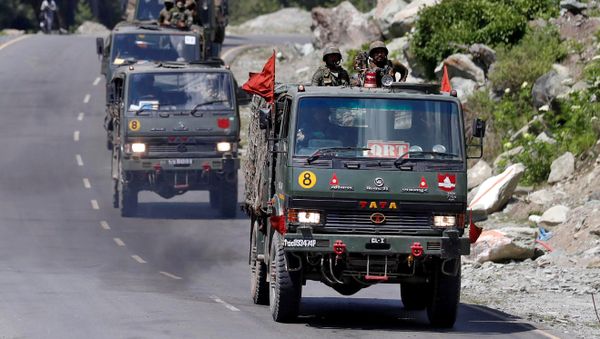 Un convoy militar indio Un convoy militar indio - Sputnik Mundo