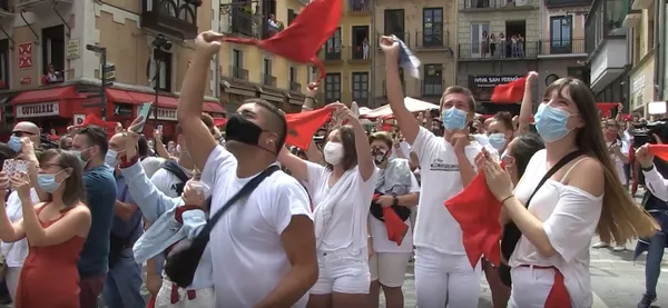 Sin encierros y almuerzos: los 'No Sanfermines' arrancan en Pamplona | Vídeo Sin encierros y almuerzos: los 'No Sanfermines' arrancan en Pamplona | Vídeo