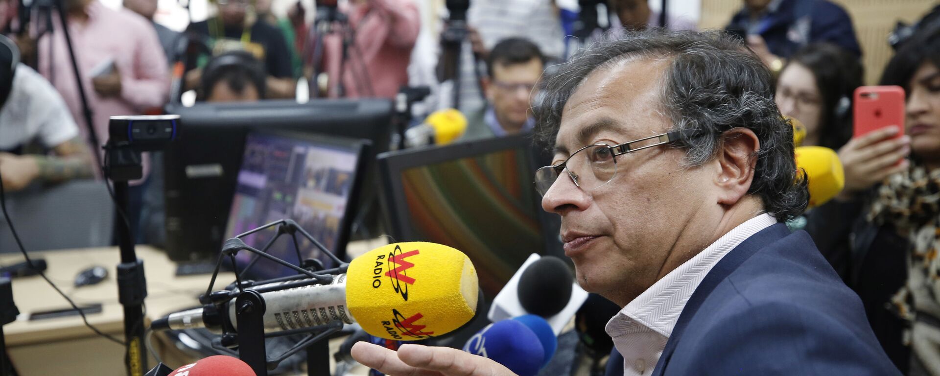 Gustavo Petro, el candidato presidencial colombiano por la coalición izquierdista Pacto Histórico - Sputnik Mundo, 1920, 20.05.2022