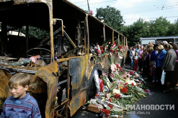 Tanques y barricadas en las calles de Moscu el 19 de agosto de 1991 - Sputnik Mundo