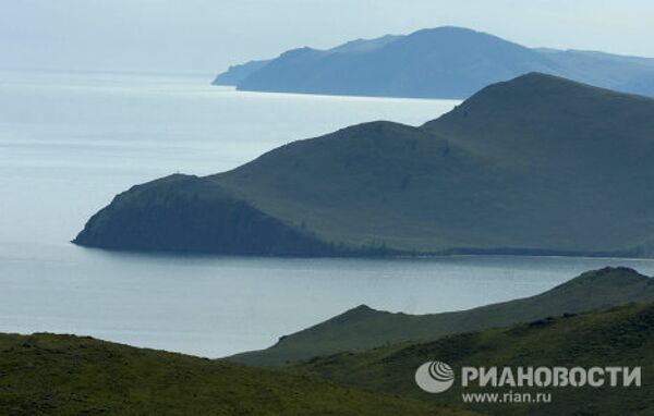 Lago ruso Baikal, el más profundo y limpio del planeta - Sputnik Mundo