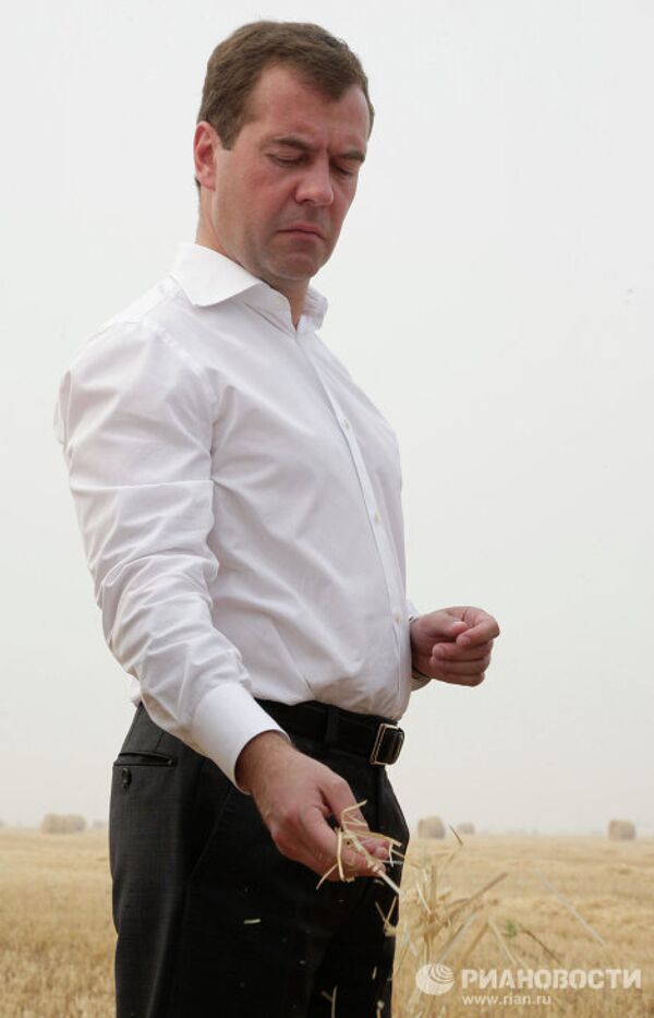 La agenda de verano del presidente de Rusia, Dmitri Medvédev - Sputnik Mundo