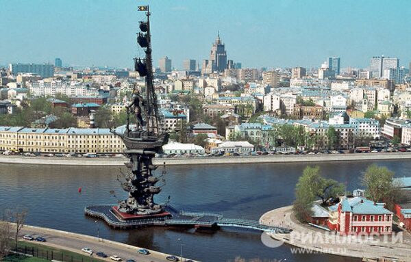 El monumento a Pedro el Grande, 98 metros de bronce, acero y cobre - Sputnik Mundo