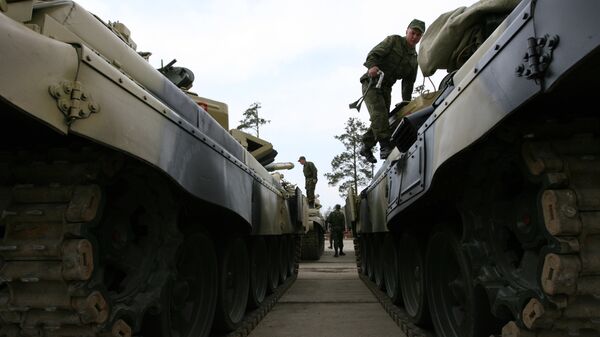 Tanques (Imagen referencial) - Sputnik Mundo