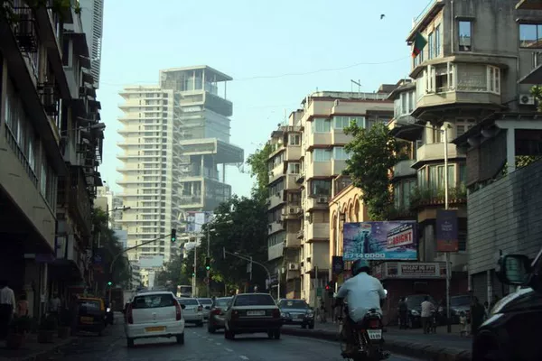 Casa de Mukesh Ambani de 170 metros de altura - Sputnik Mundo