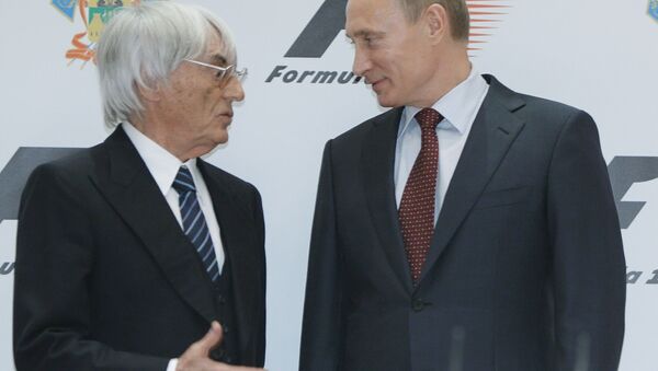 Vladímir Putin y Bernie Ecclestone - Sputnik Mundo