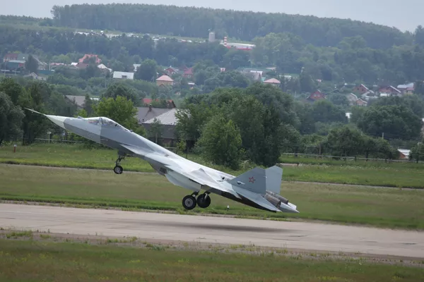 Caza de quinta generación T-50 Caza de quinta generación T-50 - Sputnik Mundo
