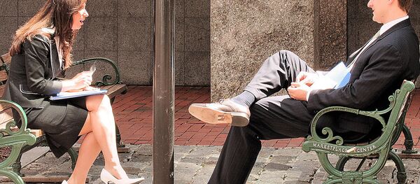 Un hombre y una mujer - Sputnik Mundo