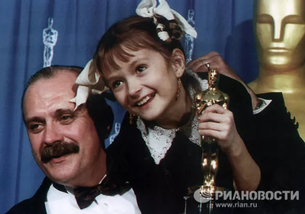 El cineasta ruso Nikita Mijalkov y sus célebres familiares El cineasta ruso Nikita Mijalkov y sus célebres familiares - Sputnik Mundo