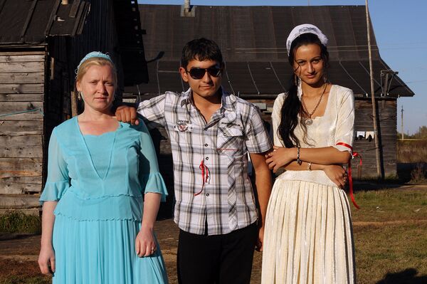 Gitanos en el pueblo de Konajovski Moj - Sputnik Mundo