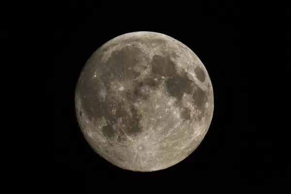 La Luna  - Sputnik Mundo