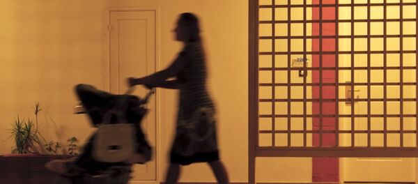 Madre (imagen referencial) - Sputnik Mundo