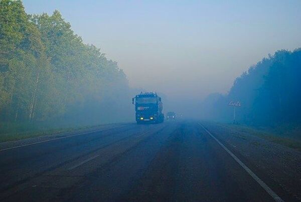 Al menos siete personas mueren al caer autobús a barranco en Malasia - Sputnik Mundo